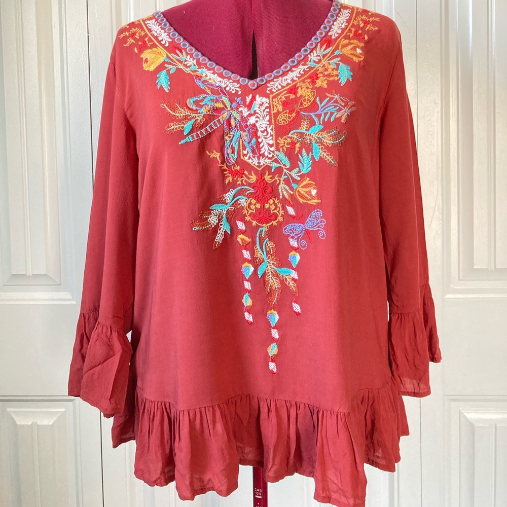 Flowy Belle sleeved blouse